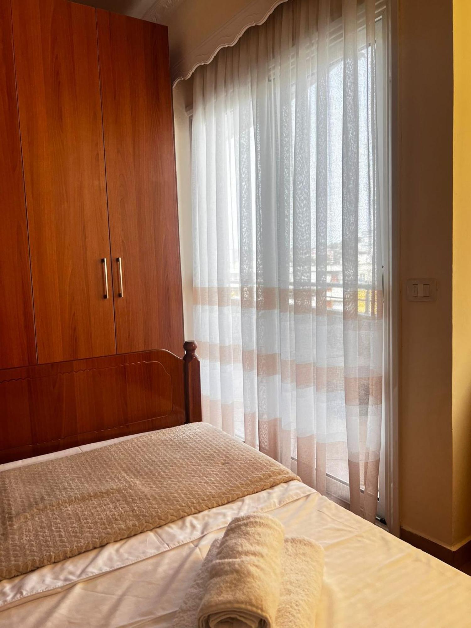 Lu Apartament Vlorë Eksteriør billede